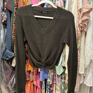 Cropped V-neck Sweater